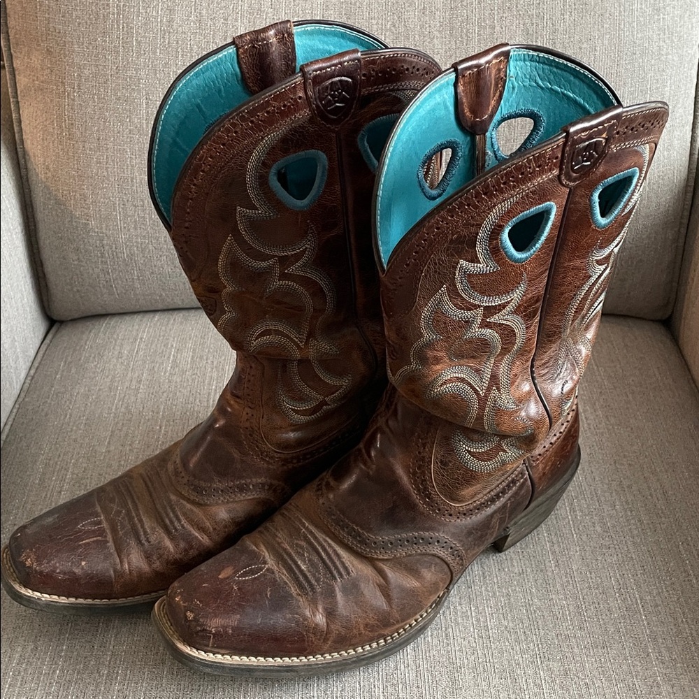 Ariat Brown and Teal Women’s 10 Western Boots